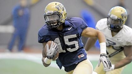 Wide receiver Devin Street flirted with the NFL but decided to return for his senior season at Pitt.
 