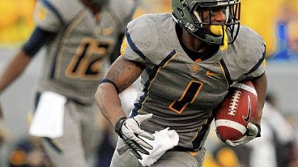 West Virginia's Tavon Austin displayed enough versatility this season as a running back, wide receiver and return man to win the Paul Hornung Award from the Louisville Sports Commission.