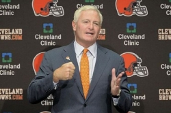 Browns owner Haslam sells stock in Steelers