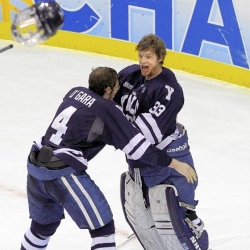 Late goal in second period opens door to championship for Yale