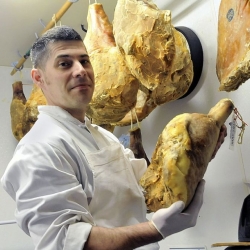 Dine: Chef Chris O'Brien has shaped Pittsburgh dining by training a new generation