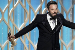 TICKER: Justin Bieber, Ben Affleck, Amanda Palmer, J.J. Abrams, Rihanna, Olivia Newton-John, Reese Witherspoon