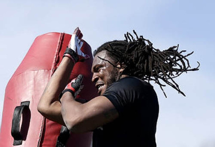 Steelers pick OLB Jarvis Jones in first round of NFL Draft