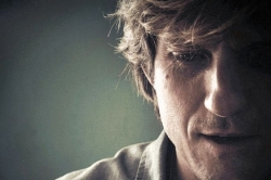 Preview: Singer-songwriter Bill Deasy recommits to his roots on 'Start Again'