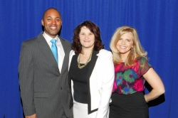 Stepping Into Spring Fashion Show benefits Duquesne University