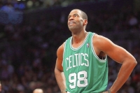 NBA player Jason Collins' coming out as gay praised
