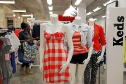 Department stores woo millennial customer