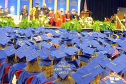 Cardinal Wuerl addresses grads during Duquesne commencement