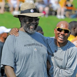 Mean Joe Greene retires from Steelers for final time