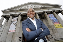 Concert review: Guest conductor, violinist crimp PSO's style