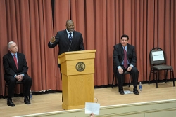 Primary 2013: Pittsburgh mayor's race based more on personality