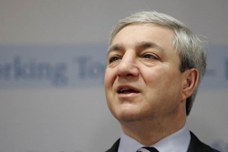 Former Penn State leader Graham Spanier highest paid public university president in 2011-12, survey says