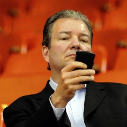 Penguins' Ray Shero finalist for NHL general manager of the year award