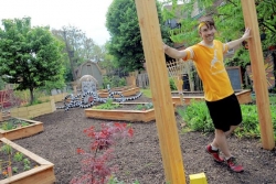 'Spree' event aims to break down barriers to city's neighborhoods