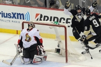 Crosby puts on a show in Penguins' 4-3 victory