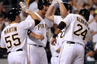 Snider's grand slam lifts Pirates to 5-4 victory over Cubs