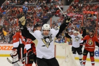 Penguins beat Senators, 7-3, to take 3-1 lead in series