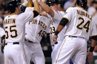 Snider's grand slam lifts Pirates to 5-4 victory over Cubs