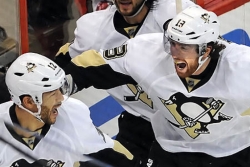 Penguins create a burst of power vs. Senators