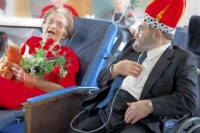 Prom gives senior center residents a trip back in time
