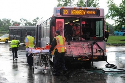 Police search for hit-and-run driver who slammed into Downtown Pittsburgh bus