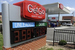 Stores hoping gas fuels Memorial Day spending