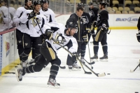 Penguins eye clincher tonight against Senators