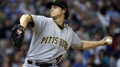 Jeff Locke helps Pirates secure 5-2 win against Brewers