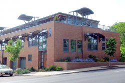 Allegheny West hosts Wine and House Tour