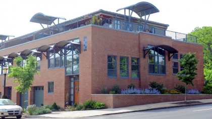 Allegheny West hosts Wine and House Tour