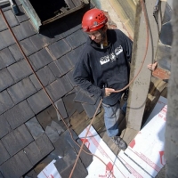 Where angels fear to tread: Expert climbers repair East Liberty church's roof
