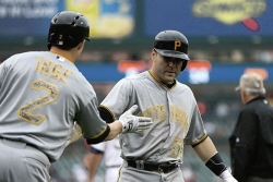 Pirates drop first game of series in Detroit, 6-5