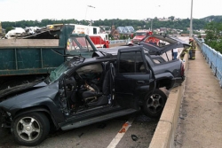 Two hurt in crash at McKees Rocks Bridge