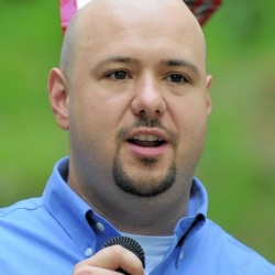 Clamor over Rep. Jesse White's online personas grows