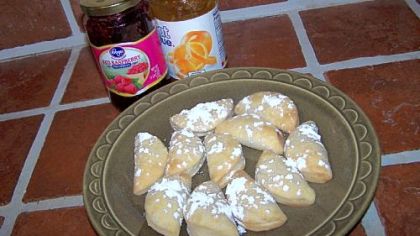 Orange Marmalade and Raspberry Jam Pochette Cookies.
