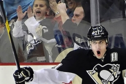 Penguins sign Evgeni Malkin to eight-year, $76 million contract extension
