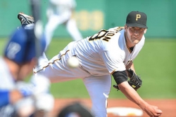 Pirates fall to Dodgers, 5-3, in 11 innings
