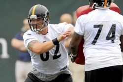 Malecki fits in on line with Pittsburgh ease