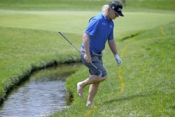 Are USGA officials control freaks?