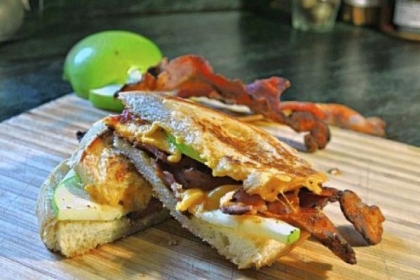 Apple Pie Bacon Grilled Cheese.