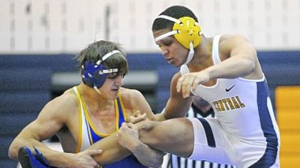 Hampton's Colin Siford, left, gets the upper hand against Central Catholic's John Cole in a match at 160 pounds Wednesday night. Hampton won, 42-19, to remain undefeated in Class AAA, Section 3B.