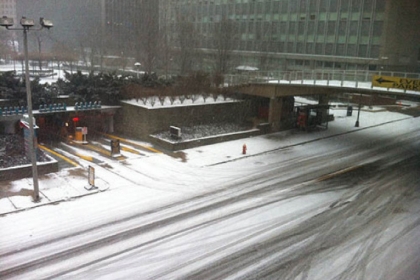 The Boulevard of the Allies was snow-covered by noon today.