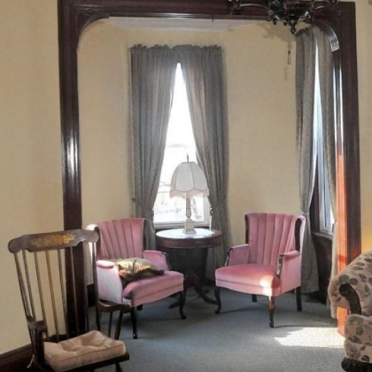 Sitting area off the living room in the Wigman house.