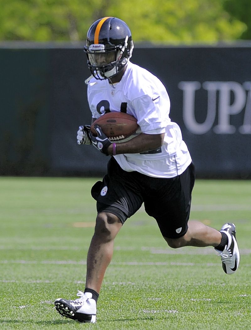 On the Steelers: Highly touted rookie Le'Veon Bell may start on…