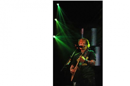 Ed Sheeran, in Pittsburgh on Jan. 28, is essentially a folk singer who puts poetry to an acoustic guitar.
