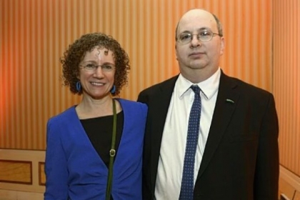 Ginnie and Harold Smoliar.