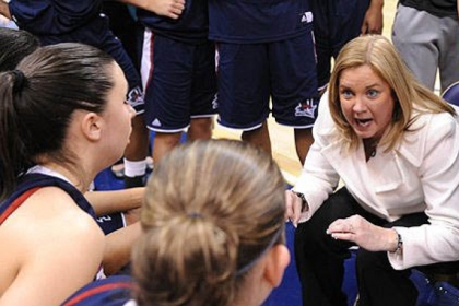 A key two-game stretch against conference foes Saint Joseph's and Dayton awaits the Duquesne women and coach Suzie McConnell-Serio.