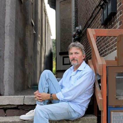 Jay Hitt's new album "combines his rich storytelling with delicate fingerpicking and pure, buttery vocals."