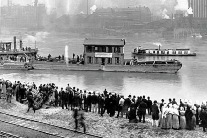 1904: The little house where H.J. Heinz founded his company is floated down the Allegheny River from its original location in Sharpsburg to Pittsburgh.