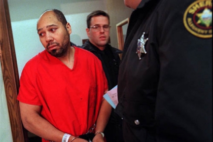 Connie Williams, a convicted murderer now charged in the killing of his wife, Frances Williams, was escorted by sheriff's deputies at a preliminary hearing in 2000.